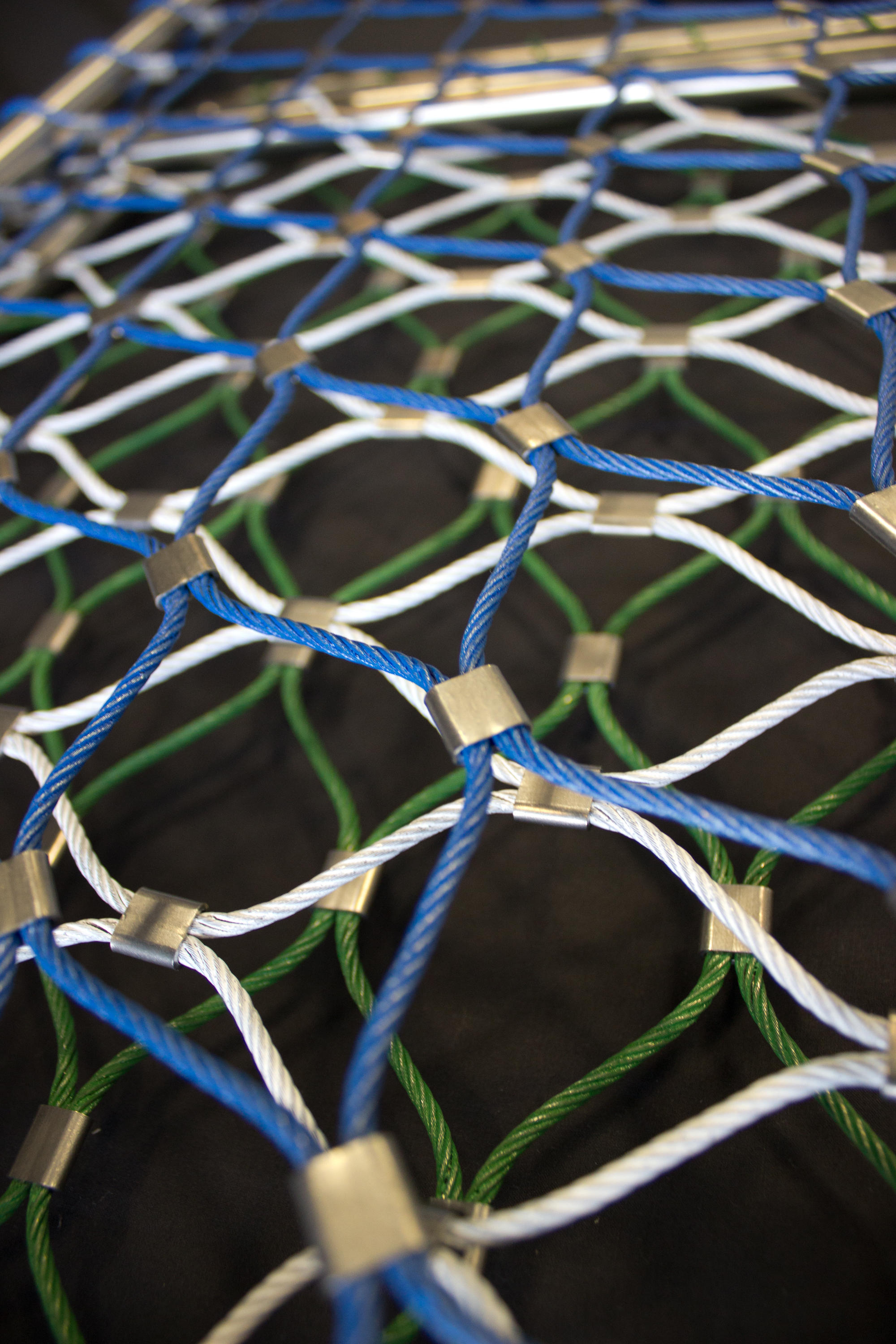 Can you customise stainless steel mesh netting?