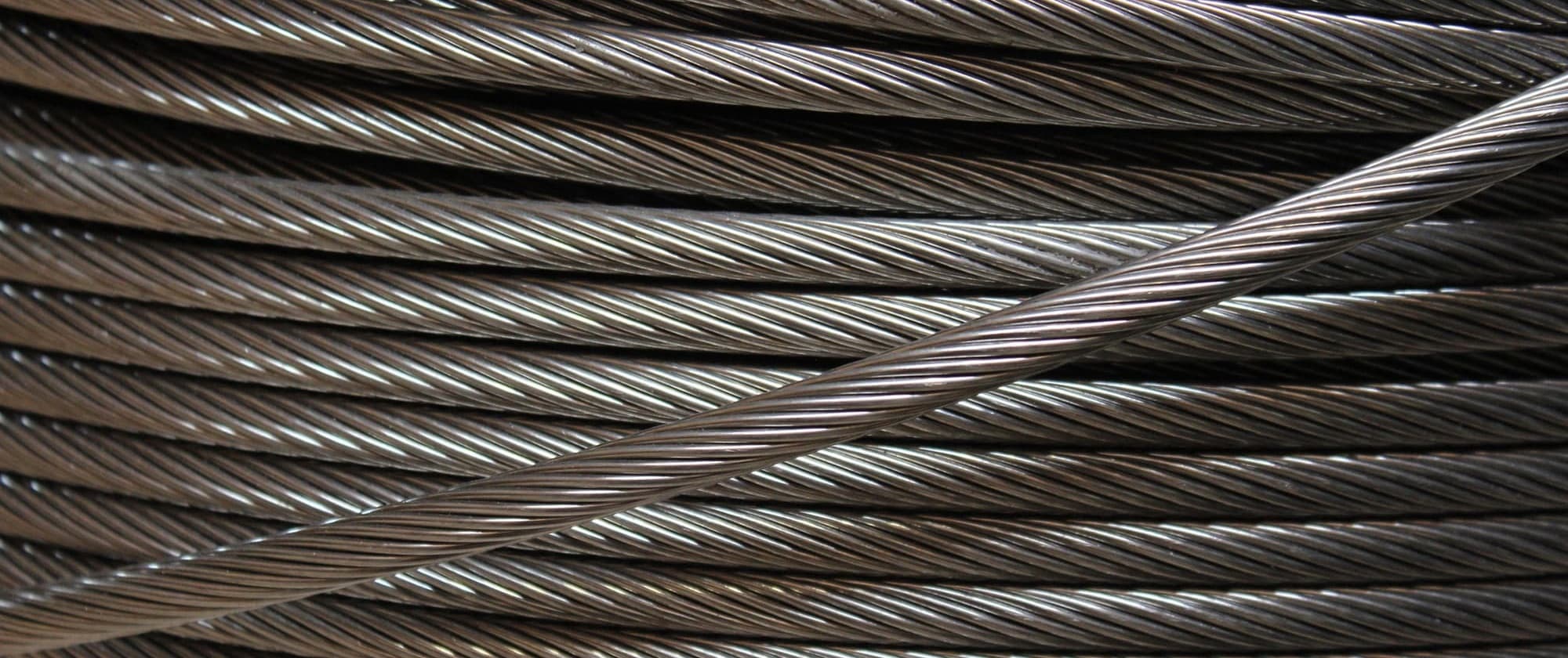 Cable Banner Crop